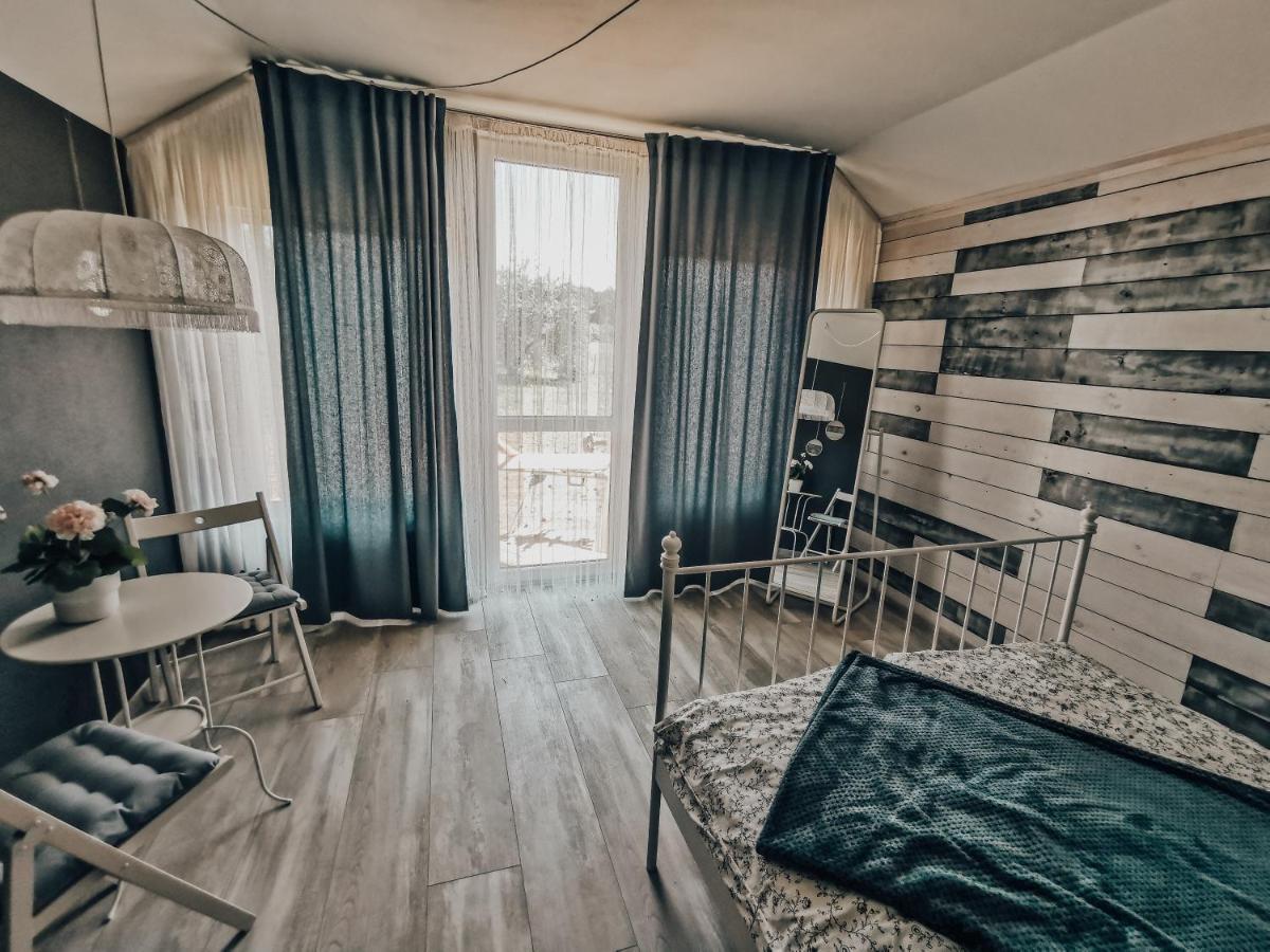 Viesu Maja Kalnaruski Ape Exterior foto